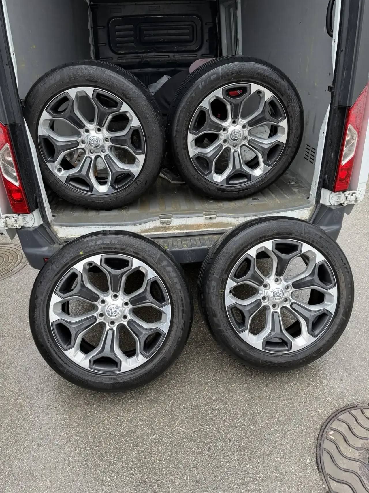 Колеса R22 от Ram 1500